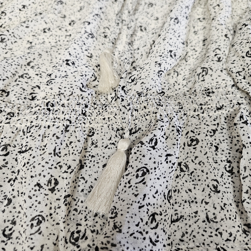 Universal Thread Medium Floral Print Women's Top - Picture 3 of 9